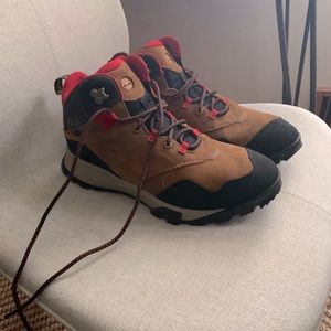 New Men’s Garrison Trail Waterproof Mid Boots